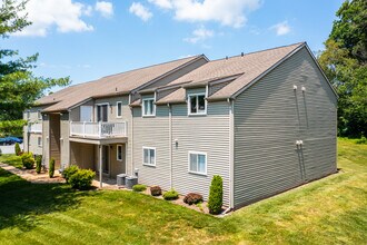 Pioneer Woods in Lancaster, PA - Foto de edificio - Building Photo