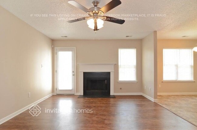 1085 Augusta Woods Dr in Douglasville, GA - Building Photo - Building Photo