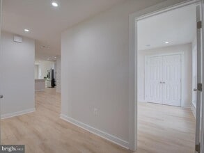 14750 Jordan Ln in Haymarket, VA - Building Photo - Building Photo