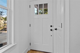 588 S Willow Ave in Fayetteville, AR - Building Photo - Building Photo