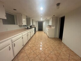 297 Robinson St in Binghamton, NY - Building Photo