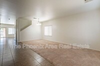 1203 E Daisy Way in San Tan Valley, AZ - Foto de edificio - Building Photo