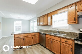 406 S Huntington Dr in Greenwood, MO - Building Photo - Building Photo