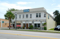 Art Colony Apartments in West Palm Beach, FL - Foto de edificio - Building Photo