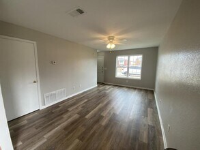 2807 Cantabrian Dr in Killeen, TX - Building Photo - Building Photo