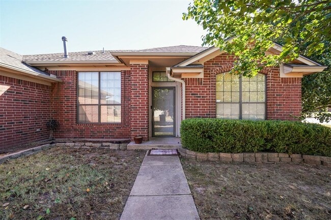 16300 Seminole Pointe Pl