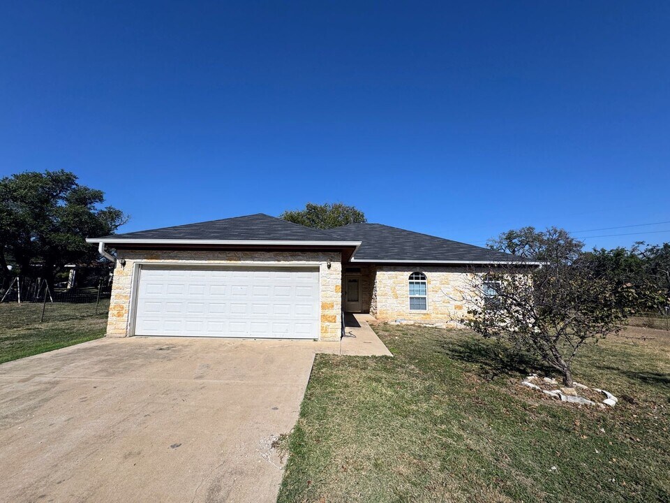 390 Triple 7 Trail in Killeen, TX - Building Photo