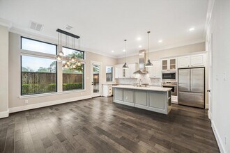 5739 Concha Ln in Houston, TX - Building Photo - Building Photo