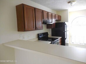 2074 2nd St S in Jacksonville Beach, FL - Building Photo - Building Photo