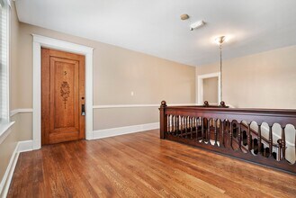 1116 Poplar Ave in Memphis, TN - Building Photo - Building Photo