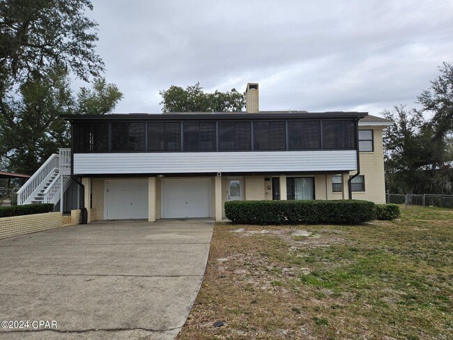 1437 Parkway Dr in Panama City, FL - Building Photo - Building Photo