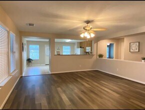19707 Rippling Brook Ln in Tomball, TX - Building Photo - Building Photo