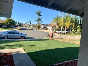 24352 Chrisanta Dr in Mission Viejo, CA - Building Photo - Building Photo