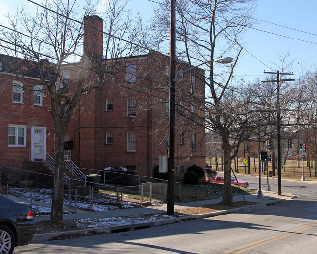 3900 4th St SE in Washington, DC - Building Photo - Building Photo