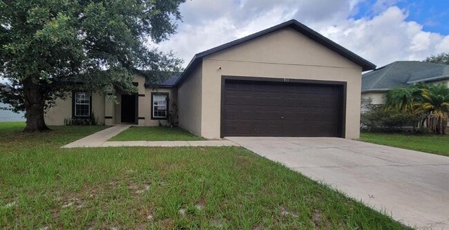 property at 911 Gloucester Ct