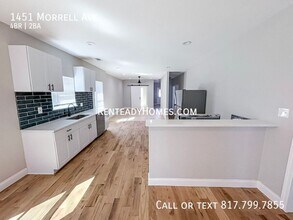 1451 Morrell Ave in Dallas, TX - Building Photo - Building Photo