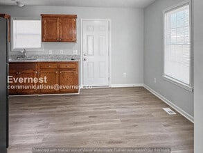 114 Yoda Dr in Grover, NC - Building Photo - Building Photo