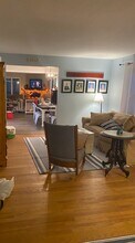 207 Crescent Dr in Neenah, WI - Building Photo - Building Photo