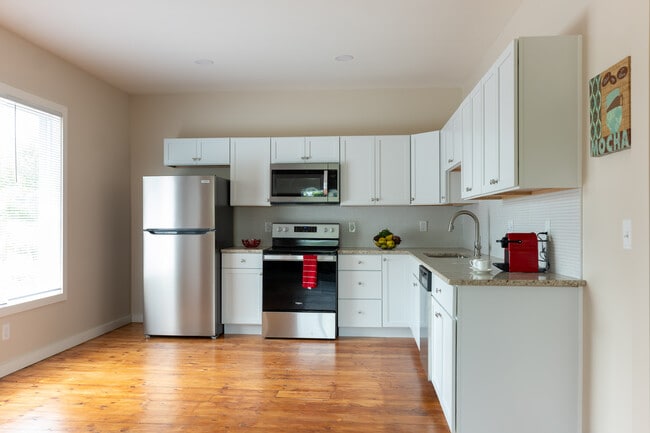 718 Hazelwood St, Unit 1 in Detroit, MI - Building Photo - Building Photo