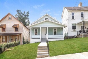 856 Broad St in Washington, PA - Building Photo