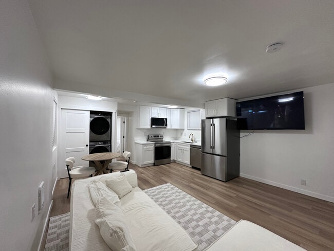 1747 NE 147th St in Shoreline, WA - Foto de edificio - Building Photo