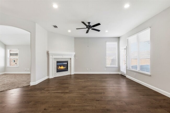 413 Allbright Rd in Celina, TX - Foto de edificio - Building Photo