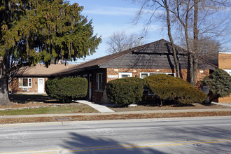 7726 W 26th St in North Riverside, IL - Foto de edificio - Building Photo