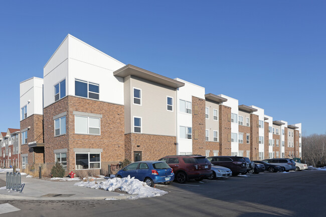 Willow Ridge East in Vadnais Heights, MN - Foto de edificio - Building Photo