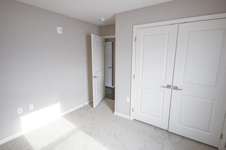 City Line Apartments in Kentwood, MI - Building Photo - Building Photo