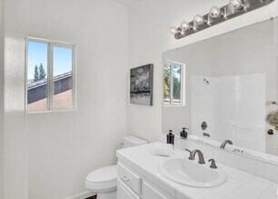 1122 Alpine Ct in Redlands, CA - Building Photo - Building Photo