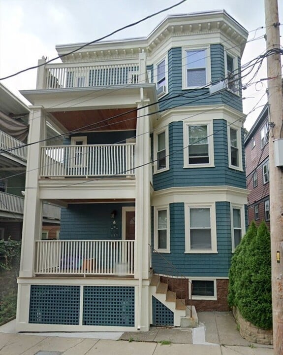 6 Glade Ave, Unit #1 in Boston, MA - Foto de edificio