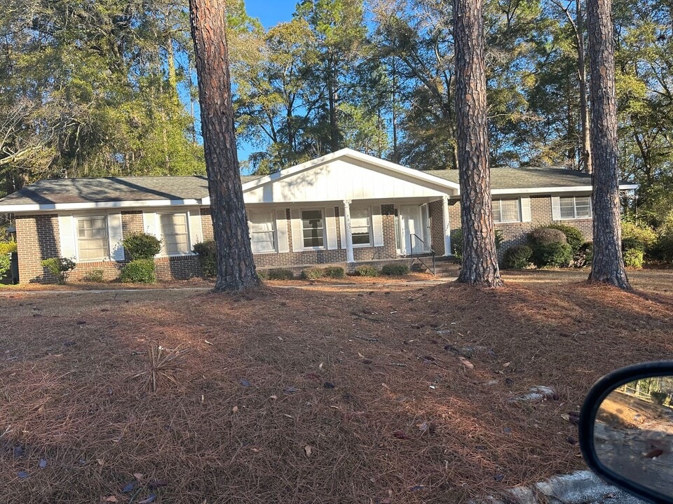 503 Cardinal Dr in Dublin, GA - Building Photo