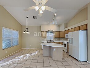 15681 W Magnolia St in Goodyear, AZ - Foto de edificio - Building Photo