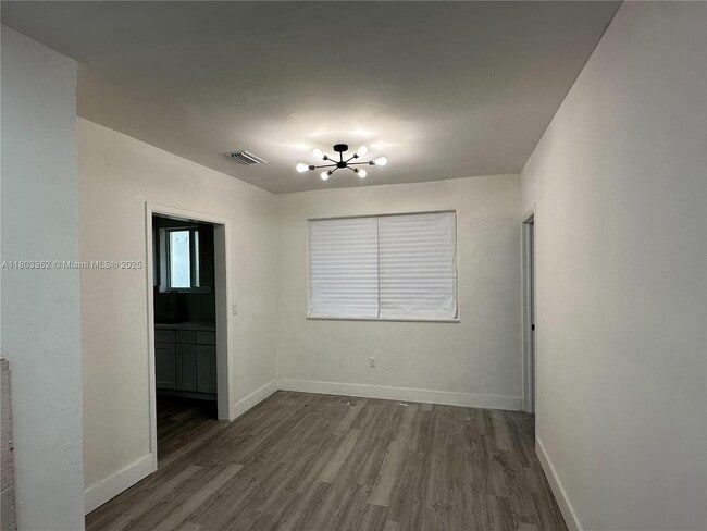 2034 NW 69th Ter in Miami, FL - Building Photo - Building Photo