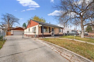 225 S Yates St in Denver, CO - Building Photo