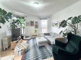 2 Chicora Ave in Toronto, ON - Building Photo