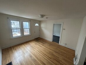 4843 N Oakley Ave in Chicago, IL - Building Photo - Building Photo