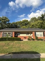 669 Anniston Dr in Lexington, KY - Building Photo