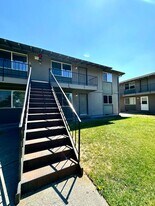 1618 SW Lava Ave in Redmond, OR - Building Photo