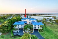 8302 Marina Villa Dr in Marathon, FL - Foto de edificio - Building Photo