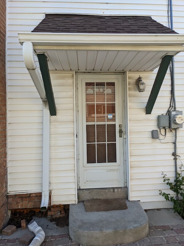 2220 N 102nd St in Wauwatosa, WI - Building Photo - Building Photo