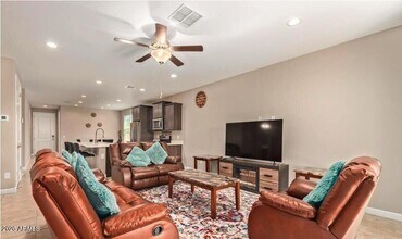 1953 W Yellowbird Ln in Phoenix, AZ - Building Photo - Building Photo