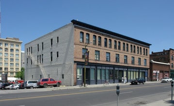 Wolfe Apartments in Spokane, WA - Foto de edificio - Building Photo
