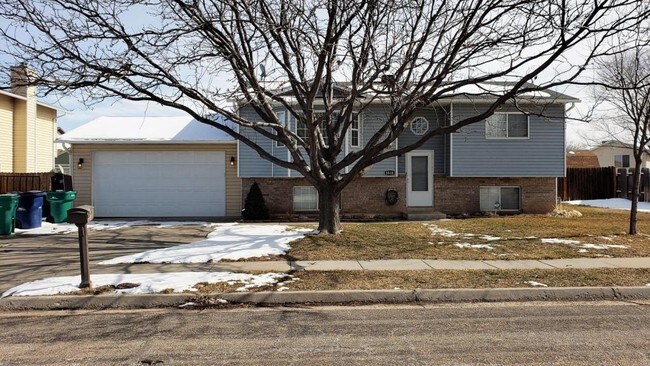 5818 S 4025 W in Roy, UT - Building Photo - Building Photo