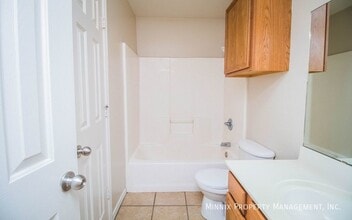 515 N Clinton Ave in Lubbock, TX - Building Photo - Building Photo