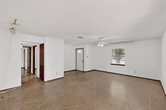 7637 Val Verde Dr in Fort Worth, TX - Building Photo - Building Photo