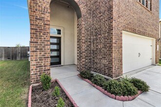130 Canley Lp in Hutto, TX - Building Photo - Building Photo