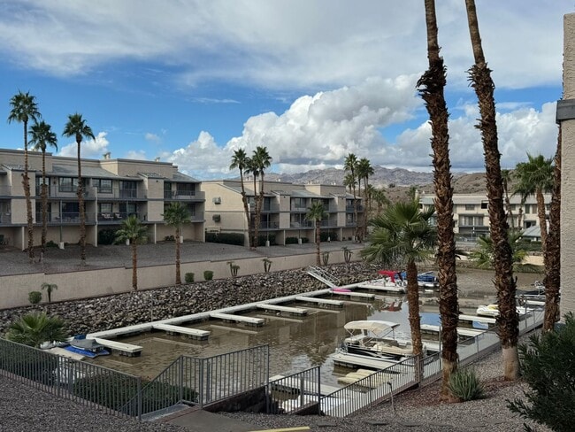 1675 AZ-95 in Bullhead City, AZ - Building Photo - Building Photo