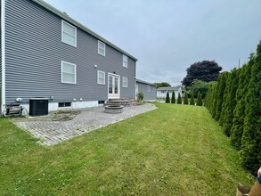 871 King St in Fall River, MA - Building Photo - Building Photo