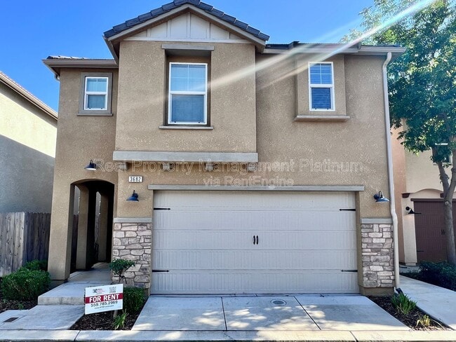 3682 Friendship Ln in Clovis, CA - Building Photo - Building Photo